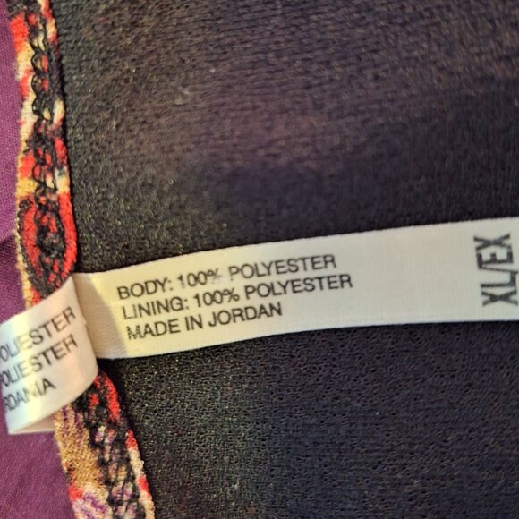 Woman's Short Sleeve Top - Picture 5 of 6